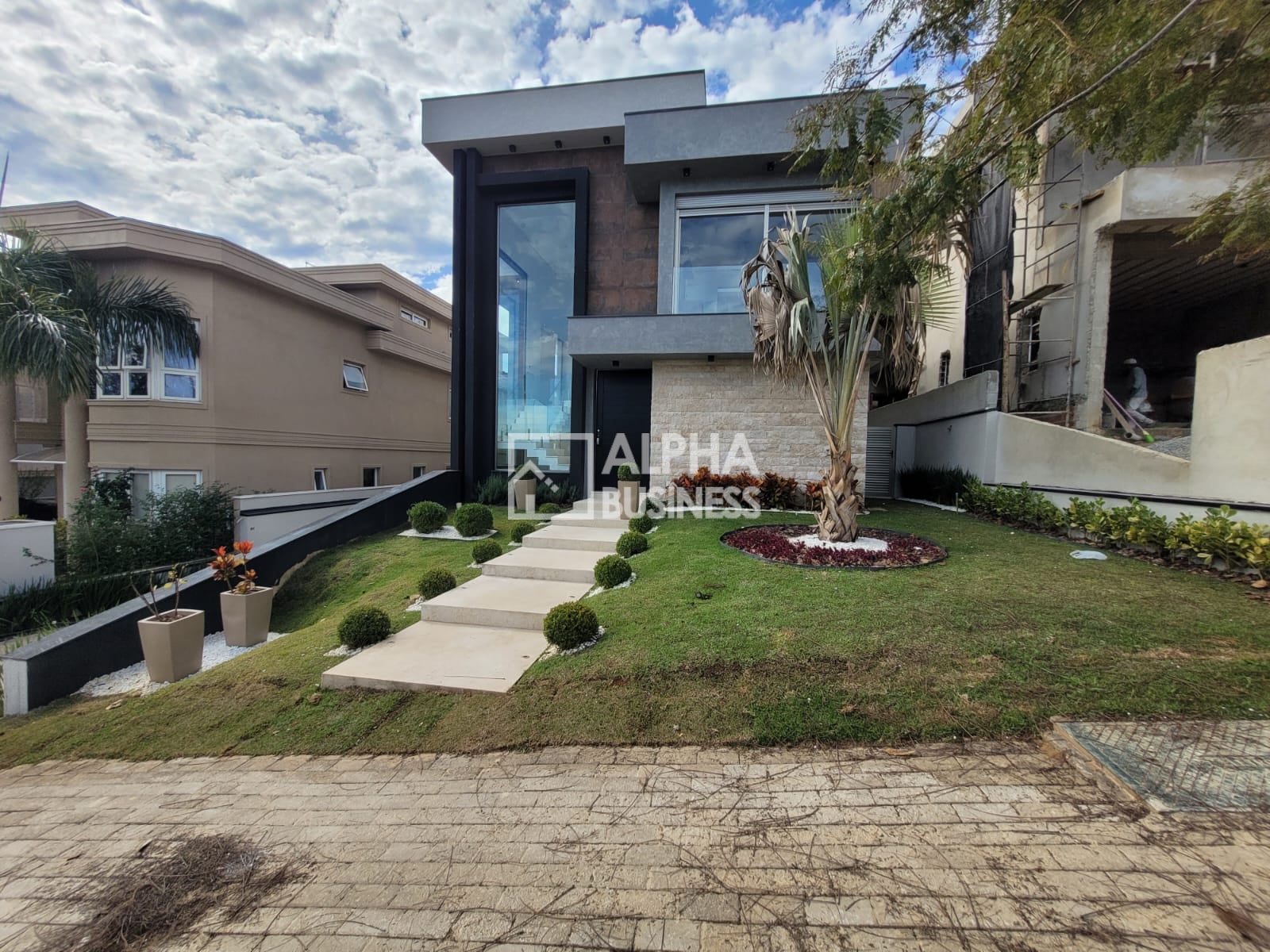 CASA NO TAMBORÉ 10 | CASA À VENDA - view 1