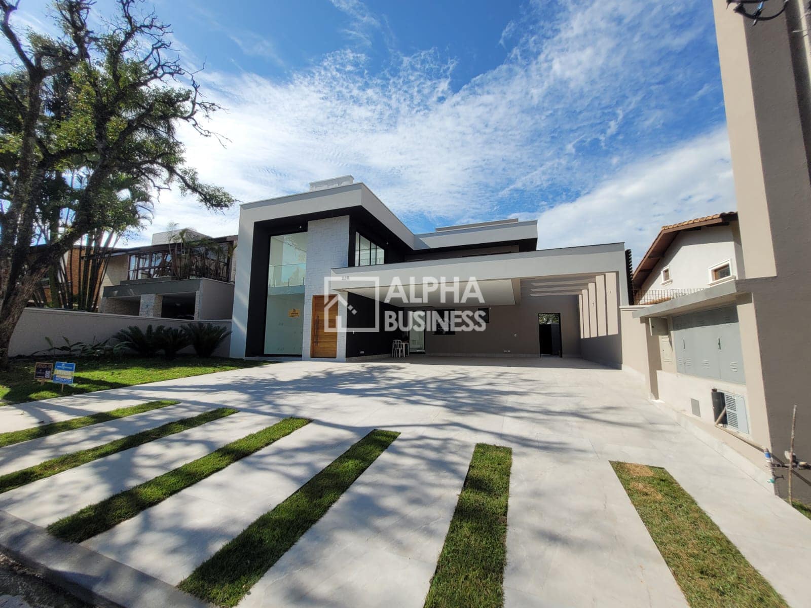Casa com 4 suítes à venda, 445 m² por R$ 8.500.000 – Alphaville 1 – Barueri/SP - view 1