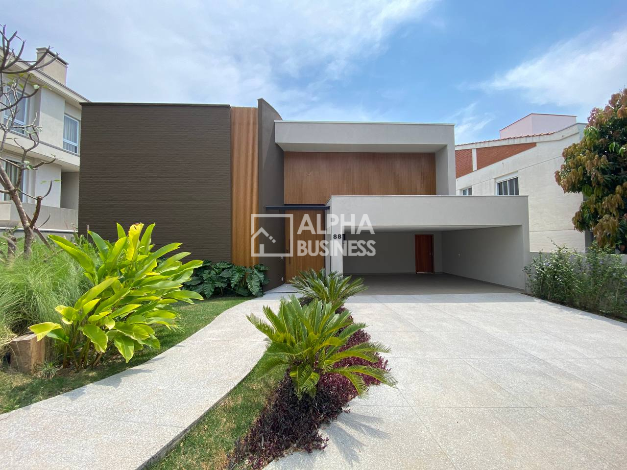 CASA À VENDA NO CONDOMÍNIO ALPHAVILLE 1 | MOBILIADA E DECORADA | BARUERI – SP - view 1