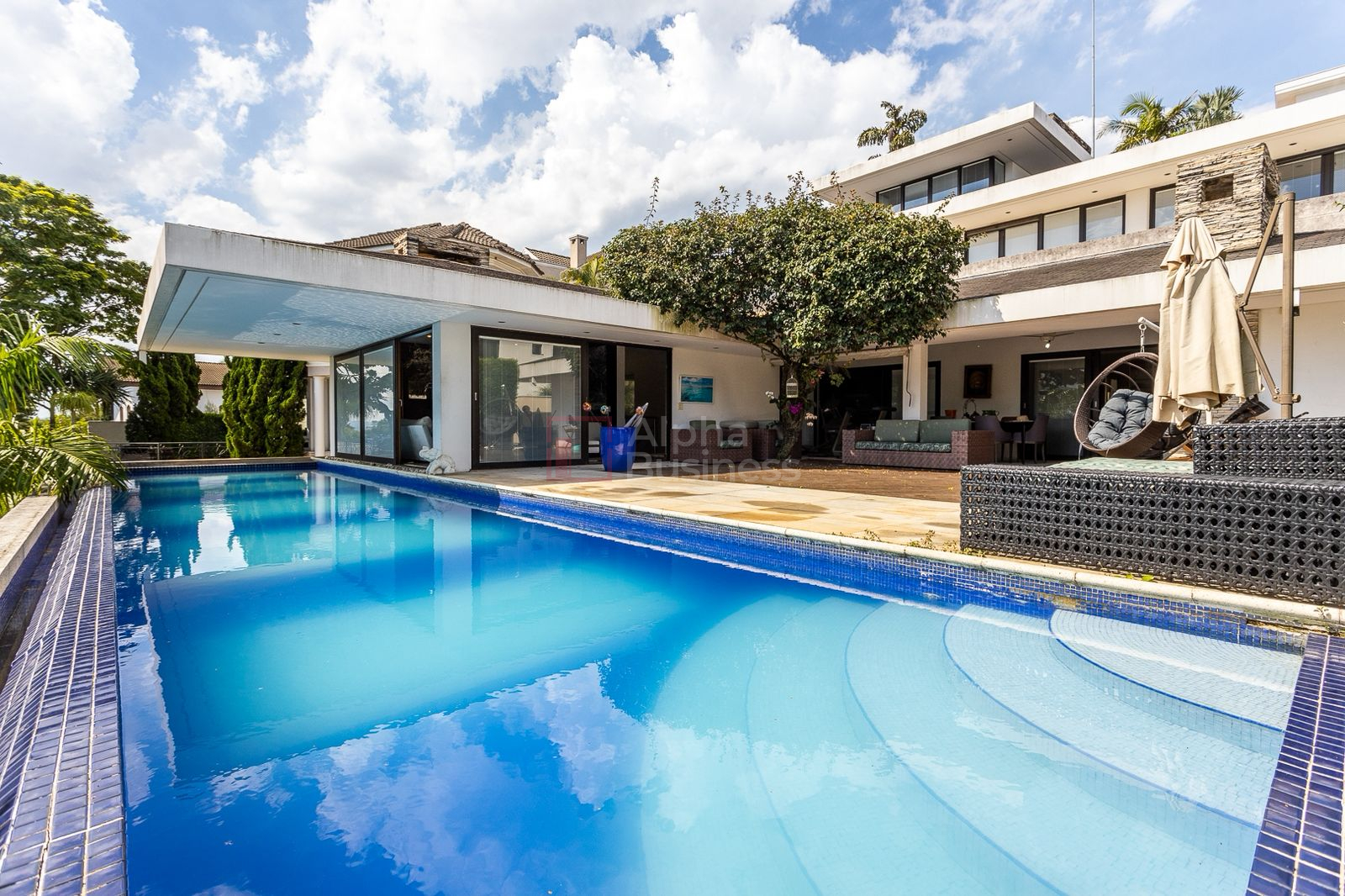 Casa com 5 suítes, 530 m² – venda por R$ 6.500.000 ou aluguel por R$ 53.600/mês – Alphaville 8 – Santana de Parnaíba/SP - view 1