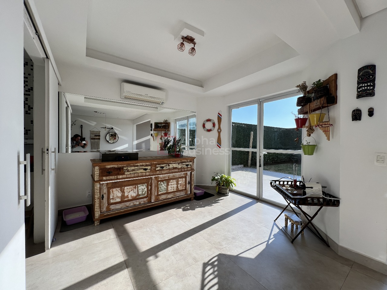 Casa com 3 dormitórios (01 suíte) à venda, 180 m² por R$ 2.000.000 – Quintas de Tamboré – Santana de Parnaíba/SP - view 1