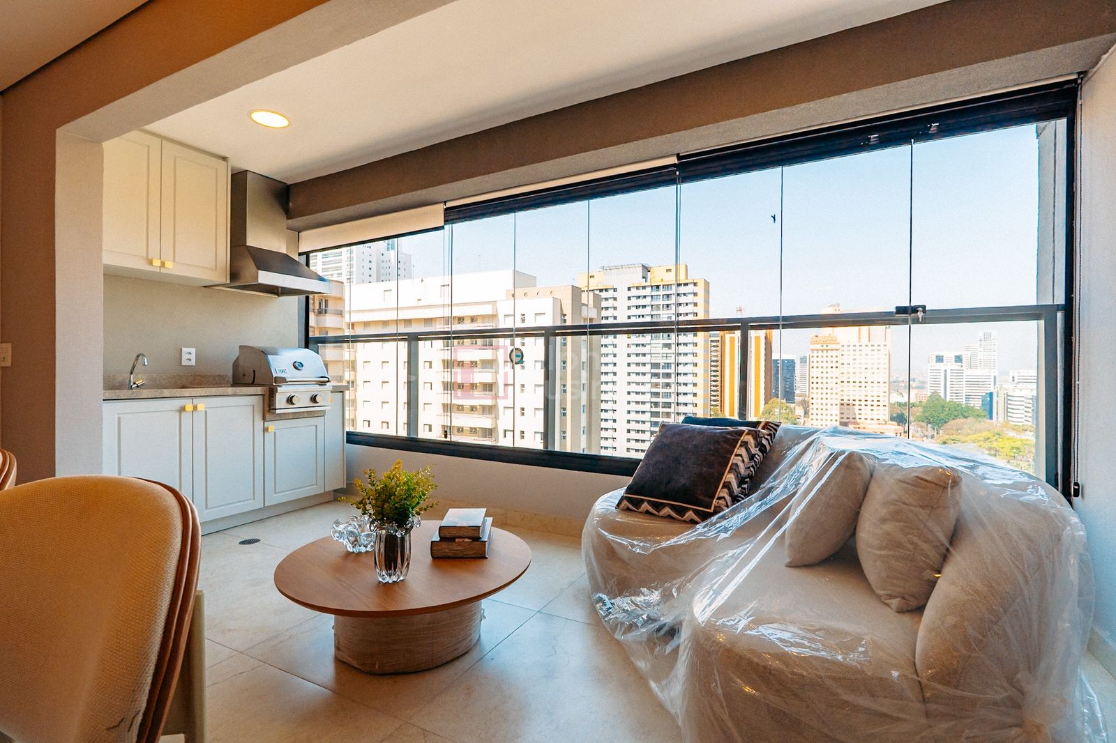 Apartamento com 2 suítes, 113 m² – venda por R$ 2.600.000 ou aluguel por R$ 20.000/mês – Oka Mamoré – Barueri/SP - view 1