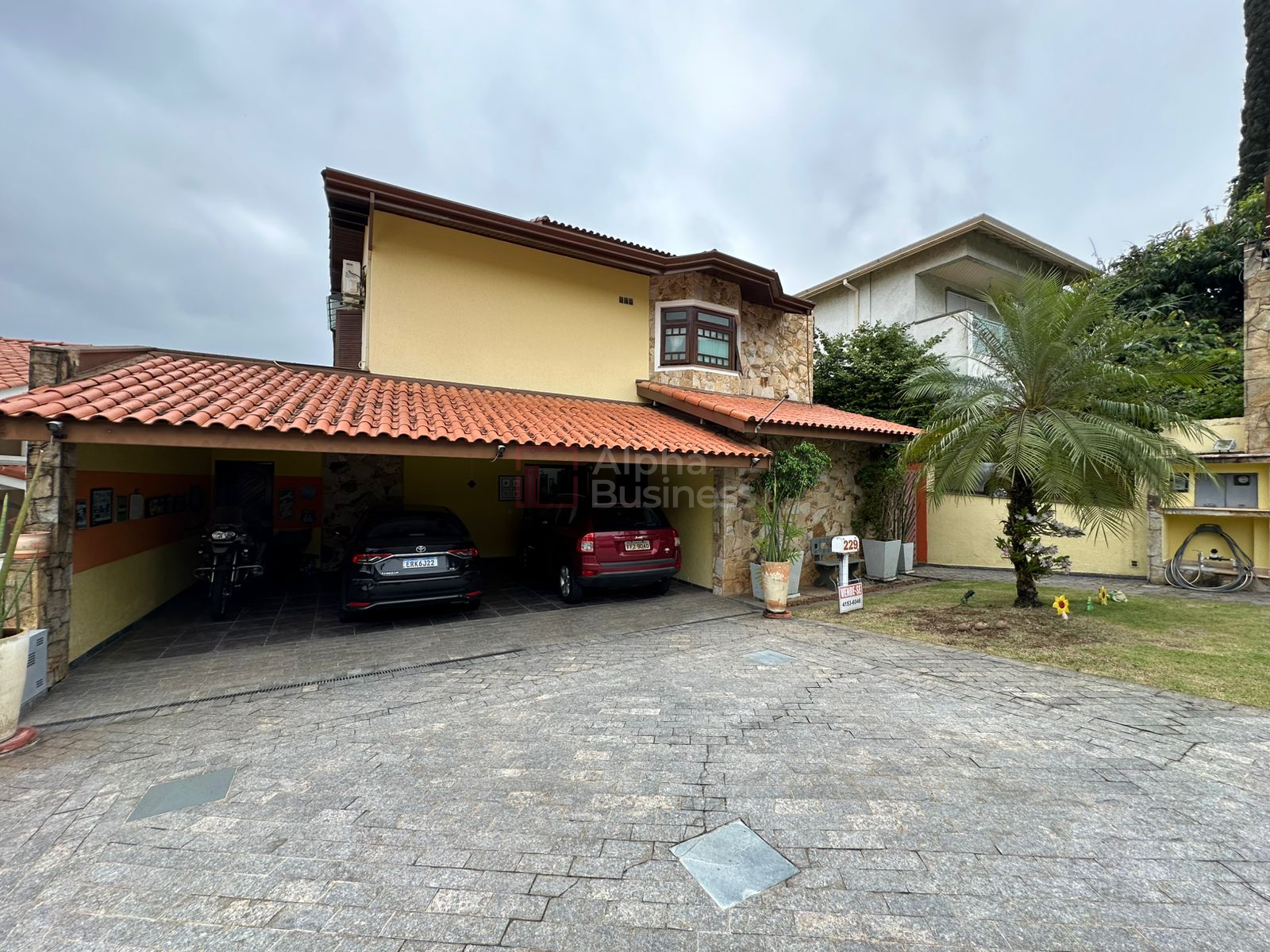 Casa com 4 dormitórios (02 suítes) à venda, 345 m² por R$ 2.800.000 – Alphaville 11 – Santana de Parnaíba/SP - view 1