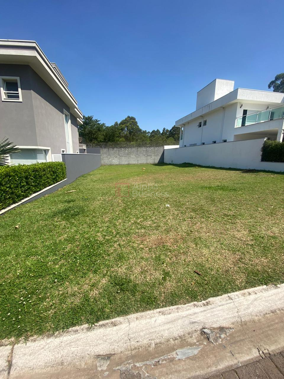 Terreno à venda, 420 m² por R$ 2.500.000 – Tamboré 11 – Santana de Parnaíba/SP - view 1