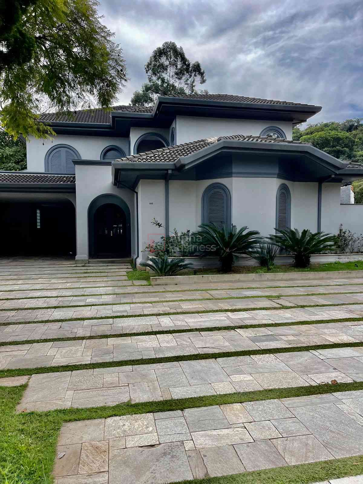 Casa mobiliada com 5 suítes para alugar, 640 m² por R$ 35.000/mês – Alphaville 2 – Barueri/SP - view 1