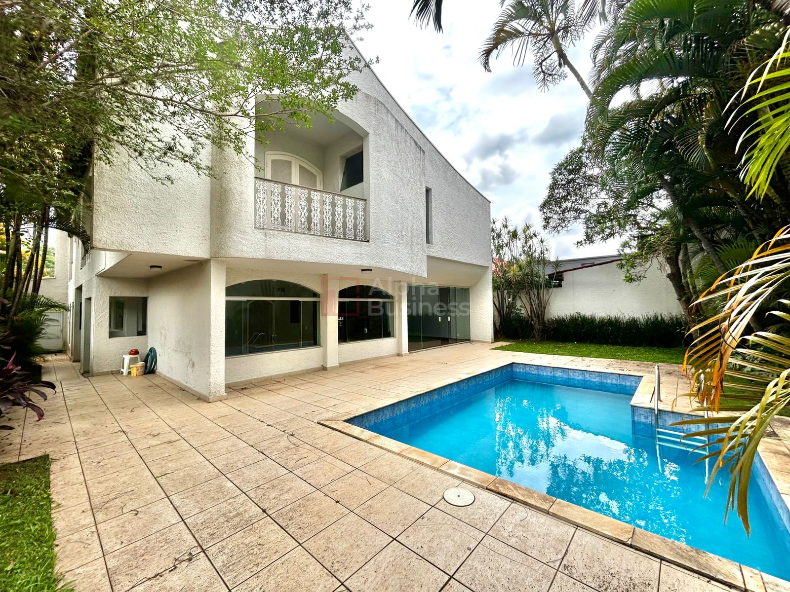 Sobrado com 3 suítes à venda, 350 m² por R$ 4.500.000 – Alphaville 2 – Barueri/SP - view 1