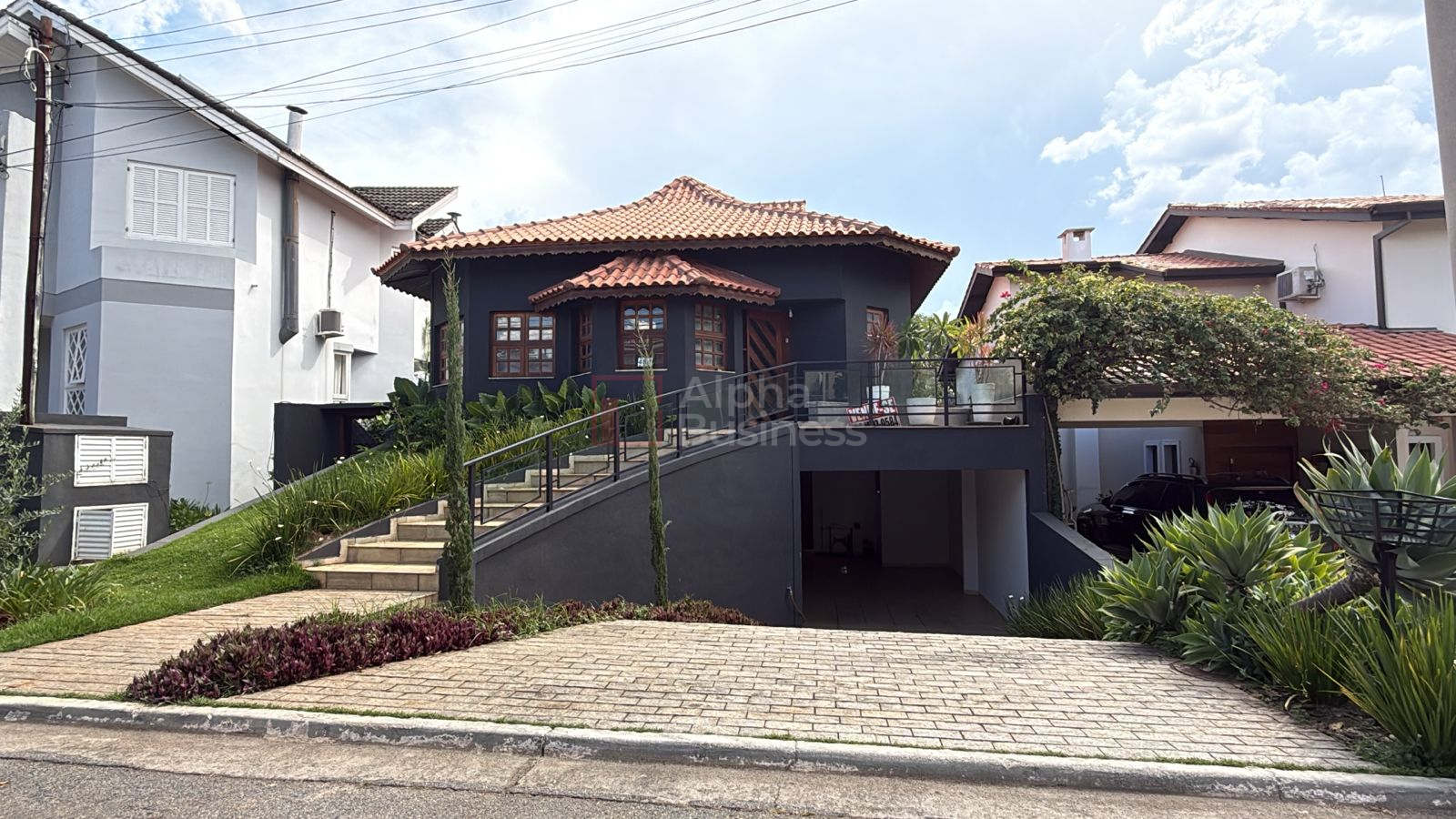 Casa com 4 suítes à venda, 409 m² por R$ 3.200.000 – Alphaville 6 – Santana de Parnaíba/SP - view 1