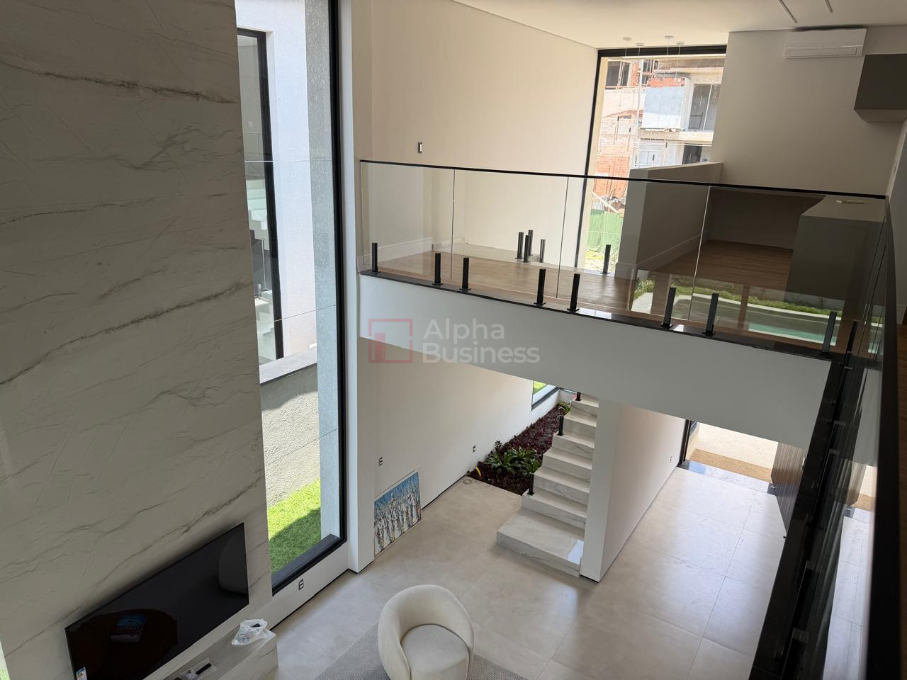 Casa mobiliada com 4 suítes à venda, 418 m² por R$ 5.600.000 – Itahyê – Santana de Parnaíba/SP - view 1