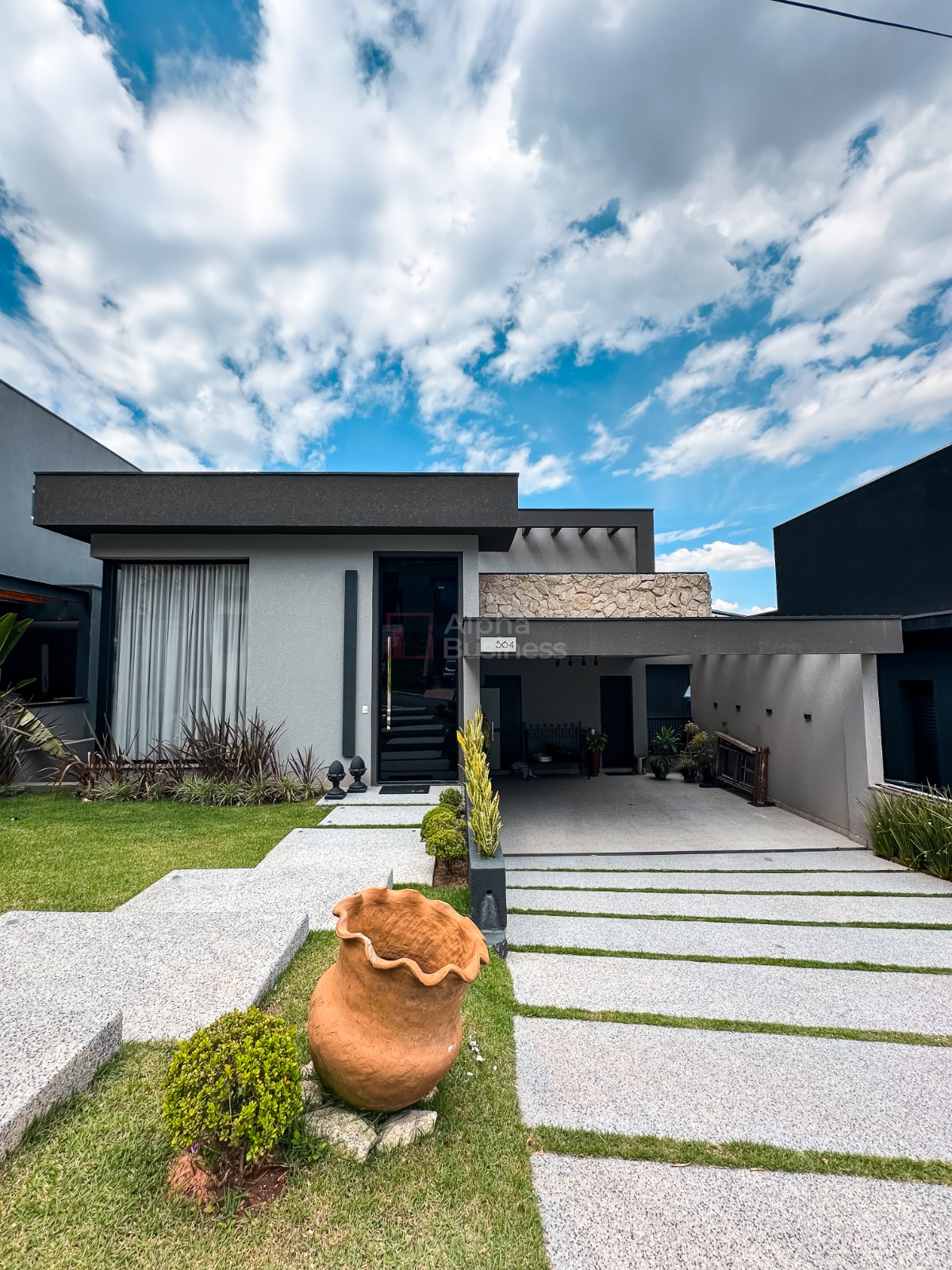 Casa com 4 dormitórios (03 suítes) à venda, 335 m² por R$ 5.100.000 – Alphasítio – Santana de Parnaíba/SP - view 1