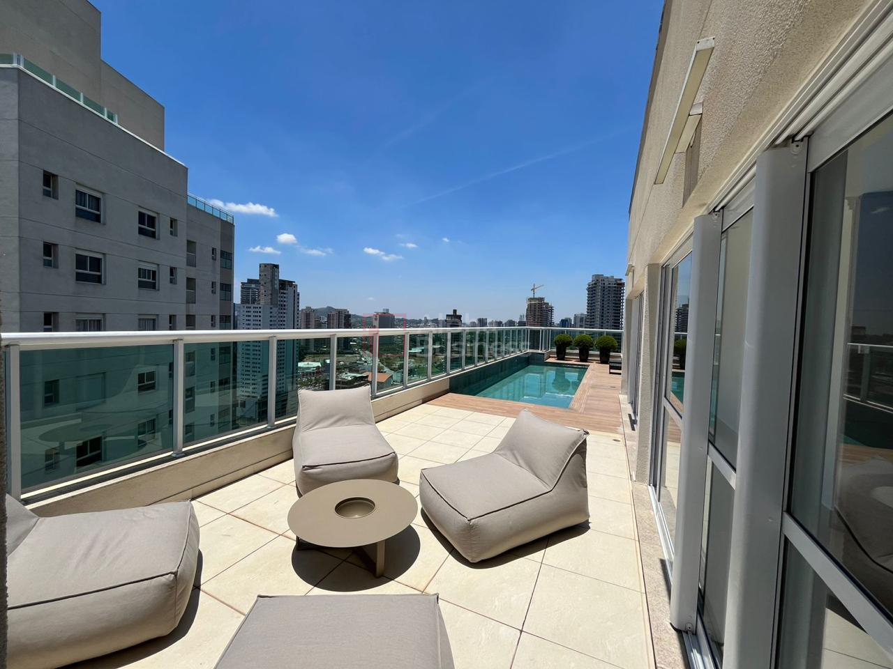Apartamento Duplex mobiliado com 4 suítes, 387 m² – venda por R$ 6.790.000 ou aluguel por R$ 73.550/mês – Edifício The Garden Gramercy Park – Barueri/SP - view 1