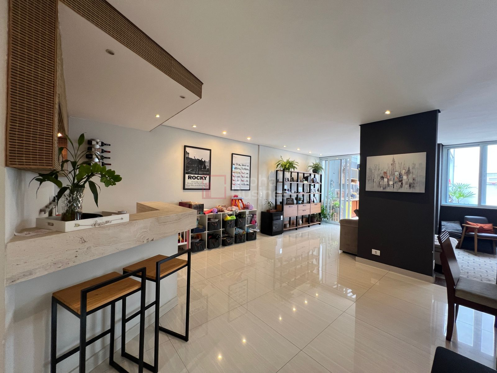 Casa com 4 dormitórios (02 suítes) à venda, 150 m² por R$ 1.900.000 – Tamboré 4 – Santana de Parnaíba/SP - view 1