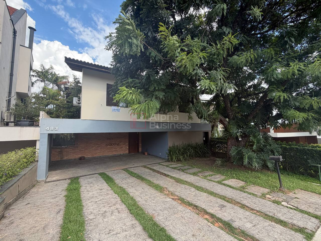 Casa com 4 dormitórios (1 suíte), 300 m² – venda por R$ 2.650.000 ou aluguel por R$ 15.000/mês – Alphaville 9 – Santana de Parnaíba/SP - view 1