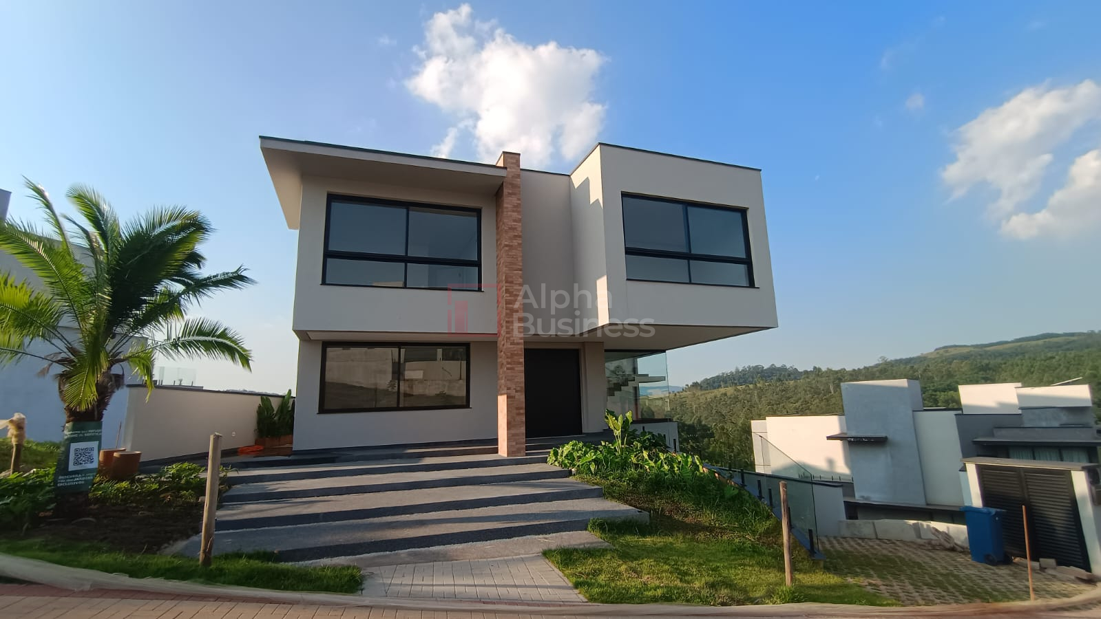 Casa nova com 4 suítes à venda, 450 m² por R$ 5.500.000 – Itahyê – Santana de Parnaíba/SP - view 1