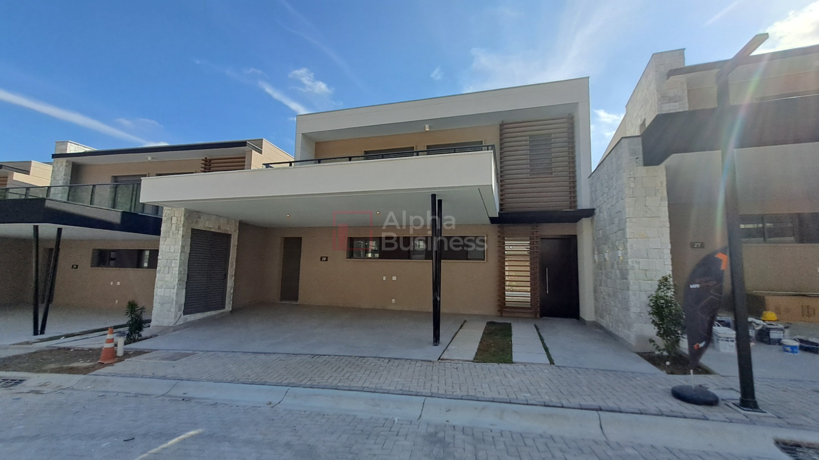 Casa nova com 3 suítes à venda, 310 m² por R$ 4.235.000 – Condomínio Singular Tamboré – Santana de Parnaíba/SP - view 1
