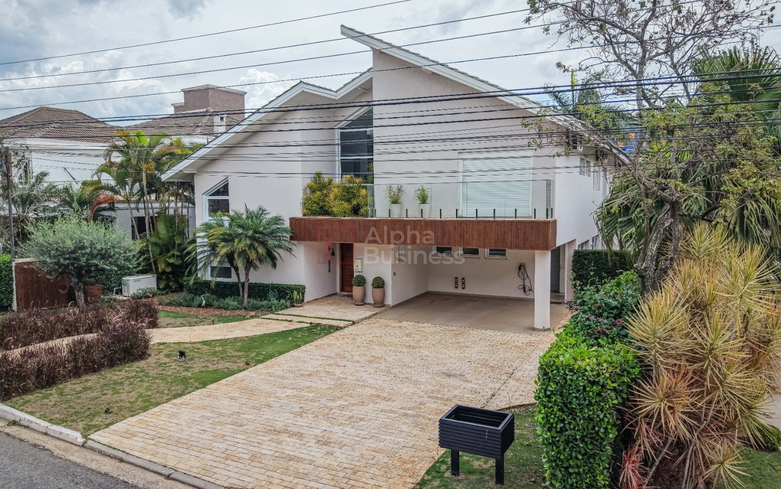 Casa mobiliada com 4 suítes para alugar, 518 m² por R$ 49.584/mês – Tamboré 3 – Santana de Parnaíba/SP - view 1