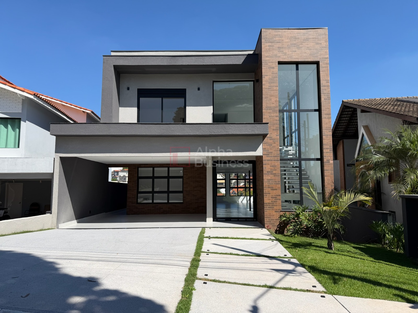 Casa nova com 4 suítes à venda, 437 m² por R$ 5.000.000 – Alphaville 9 – Santana de Parnaíba/SP - view 1