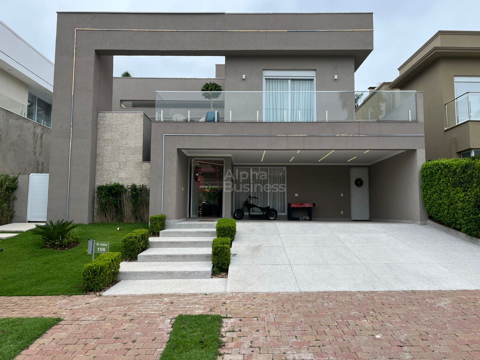 Casa mobiliada com 5 suítes à venda, 333 m² por R$ 4.490.000 – Gênesis 1 – Santana de Parnaíba/SP - view 1
